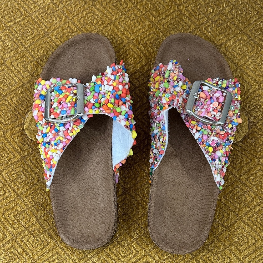 Beaded Slip On Summer Sandals Multicolor Womens Size 7 NWOT - Picture 2 of 3